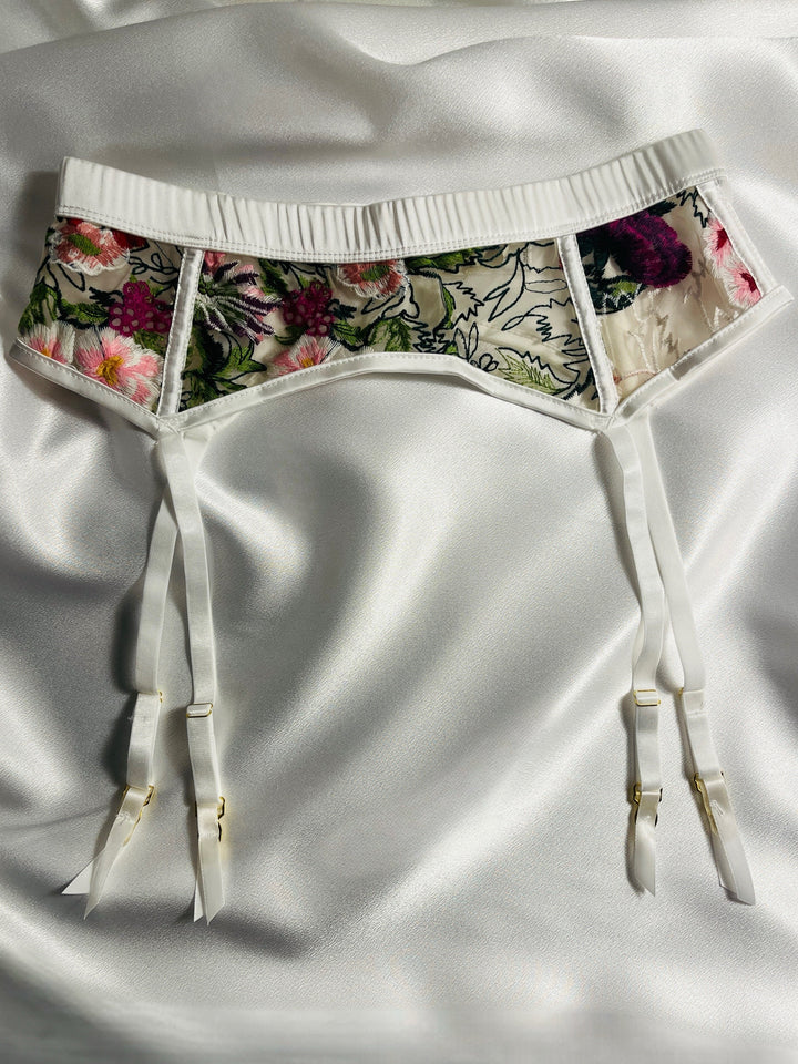 Embroidery Garter Belt In Multicolor Cotton Floral - Kilo Brava