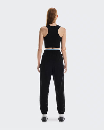 Studio Crop in Black